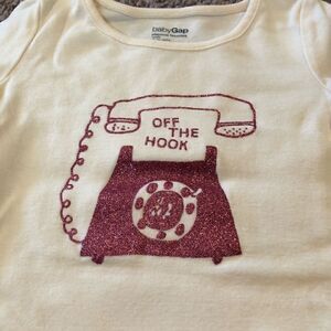 Gap long-sleeve T-shirt 18-24mon EUC